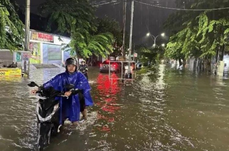 akibat intensitas hujan tinggi sebanyak 44 desa di demak terendam banjir 71439