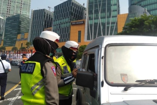 amankan tahun baru polres surabaya kerahkan 2 400 personel 52891