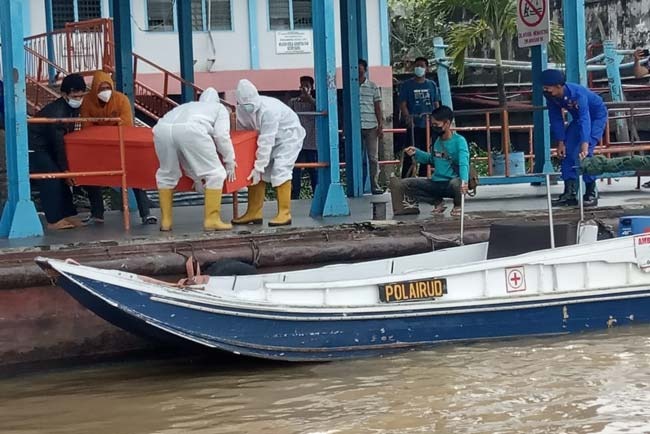 anticipating covid 19 directorate of water and air of south sumatera regional police prepares floating ambulance 40740