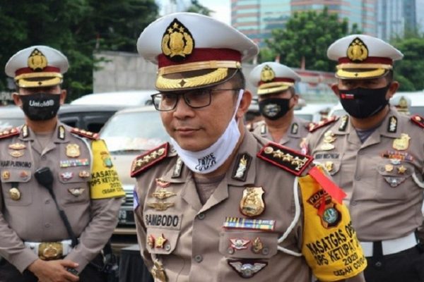 antisipasi kemacetan selama psbb transisi polda metro jaya siagakan personel di sejumlah ruas jalan 19468