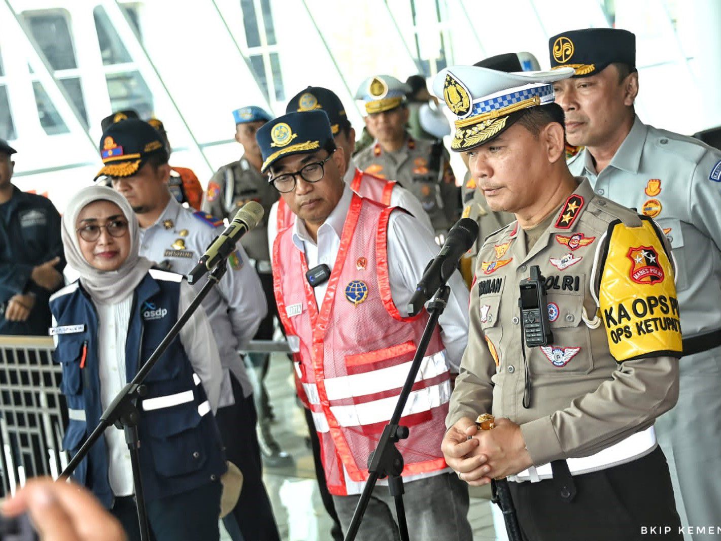 antisipasi lonjakan di akhir pekan ini menhub pantau arus merak bakauheni 57458