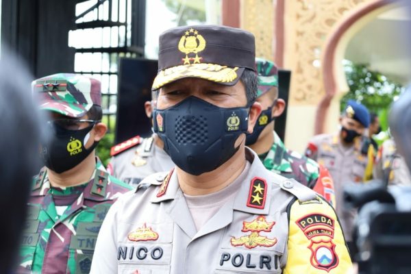 antisipasi omicron kapolda dukung gubernur jatim bentuk satgas pemeriksaan di pintu masuk bandara juanda 22572