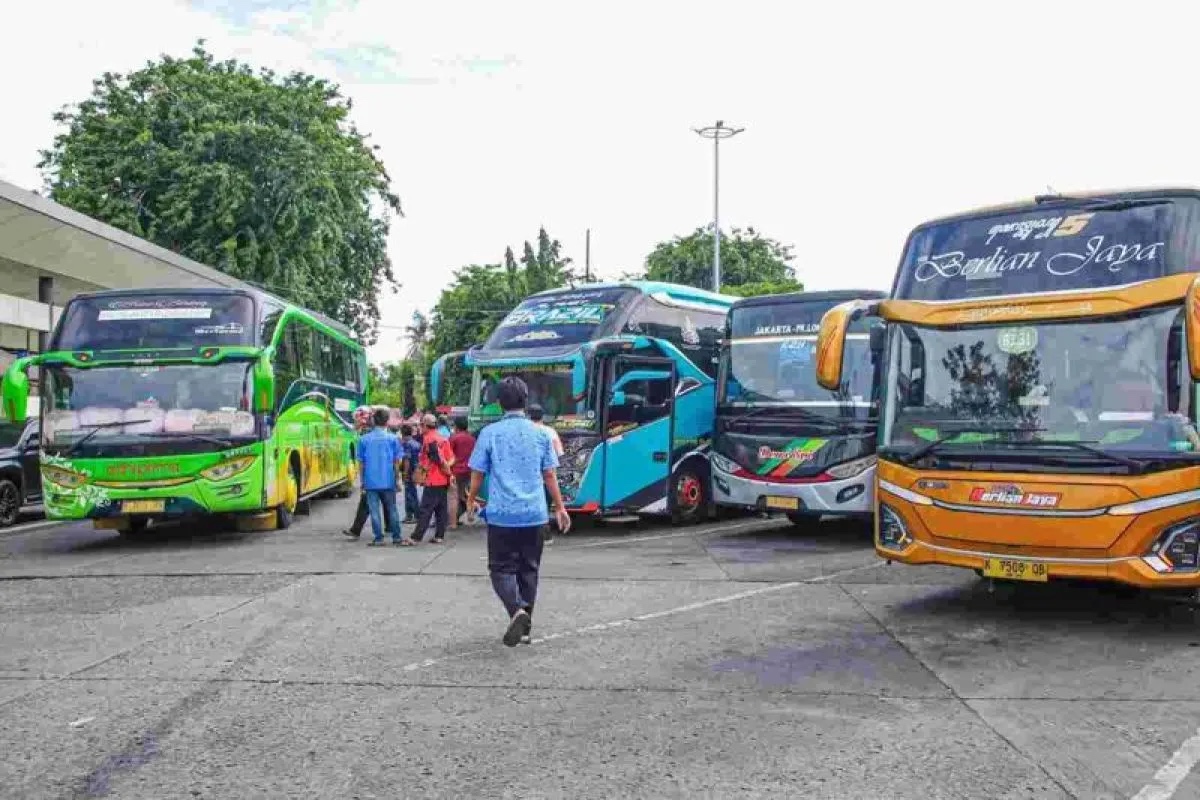 armada bus kalideres dipastikan siap untuk mudik nataru 2024 2025 82216