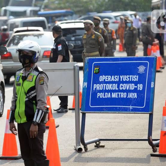armed forces police conduct judicial operation people without face mask would be prosecuted 39367