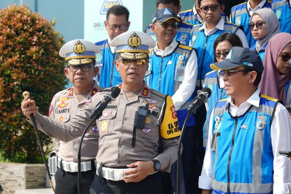 arus lalu lintas normal kakorlantas hentikan one way di kalikangkung dan cipali 72701