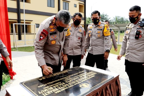 atasi kekurangan rumah personel polri kapolda sumut resmikan rusun satya bakti direktorat samapta 30633
