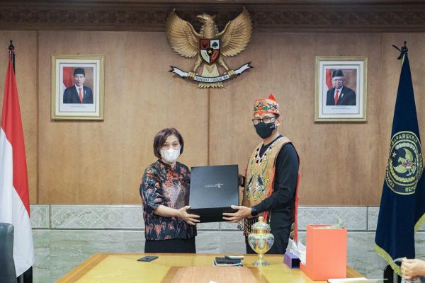 bahas perluasan kerja sama sektor parekraf menparekraf ri terima kunjungan dubes turki untuk indonesia 46441