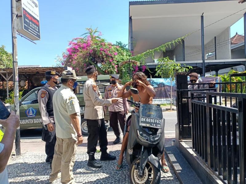 bali regional police arrested 13 foreigners who violated health protocols 40697