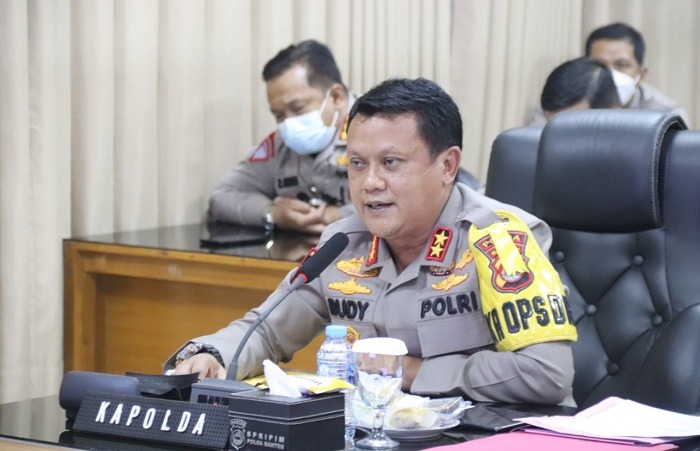 banten regional police participate in evaluation coordination meeting in implementation of emergency imposition of restrictions on community activities 39583
