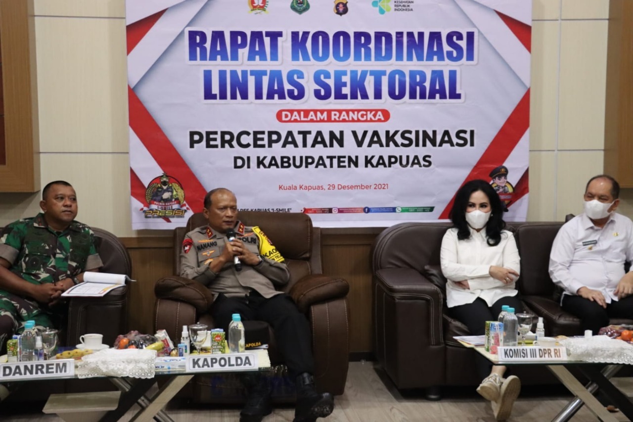 bantu percepatan target vaksinasi di kapuas kapolda kalteng pimpin rakor bersama forkopimda 22626