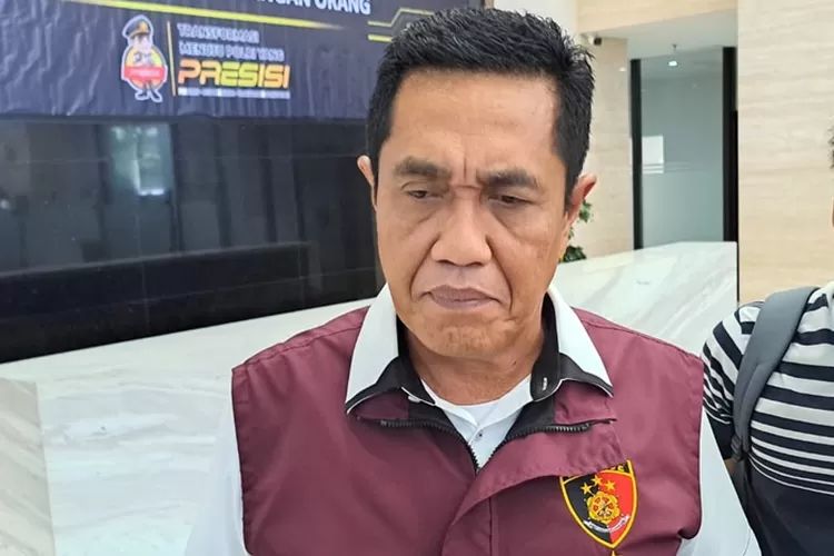 bareskrim beberkan tiga orang terindikasi bantu dito mahendra kabur 65514