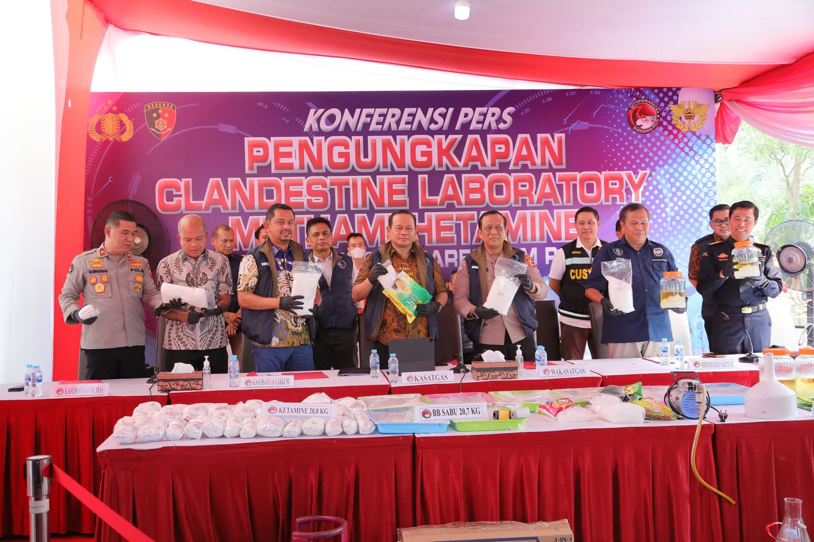 bareskrim bongkar lab narkoba di tangerang 66376