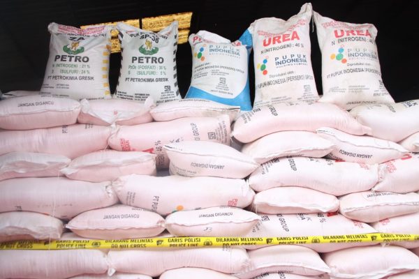 bareskrim polri tetapkan 2 tersangka dalam kasus penyalahgunaan pupuk bersubsidi 23117
