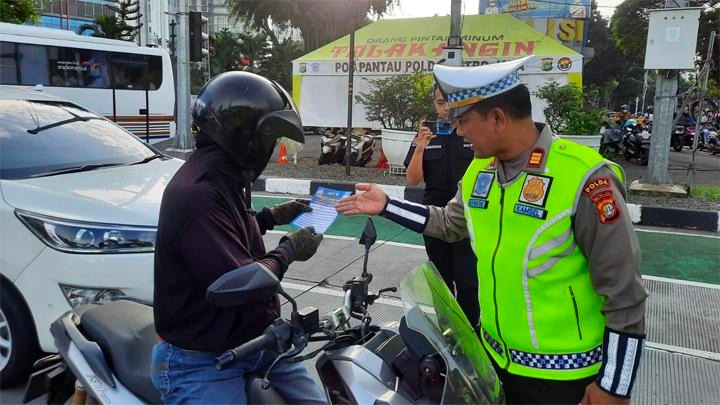 baru berjalan 4 hari operasi keselamatan jaya polda metro jaya mendapatkan 4 228 pelanggaran lalu lintas 71147