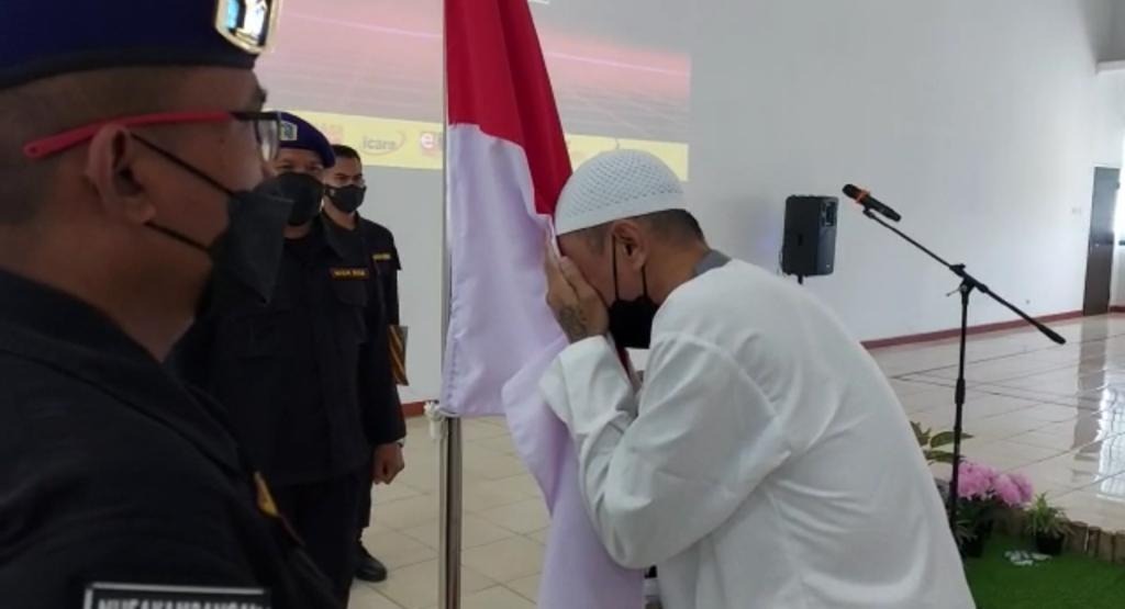 basri alias bagong napiter kelompok teroris poso ikrarkan setia ke nkri 24468