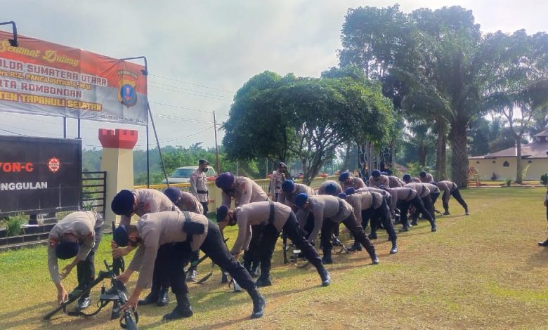 batalyon c pelopor brimob sumut rutin latihan pbb bersenjata 18172