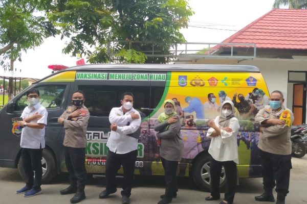 batalyon vaksinator polda ntb vaksin massal sebanyak 1 258 orang 9039