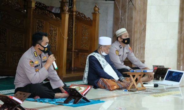 bentuk karakter personel jadi lebih humanis polda banten gelar ngaji bareng kapolda 33284