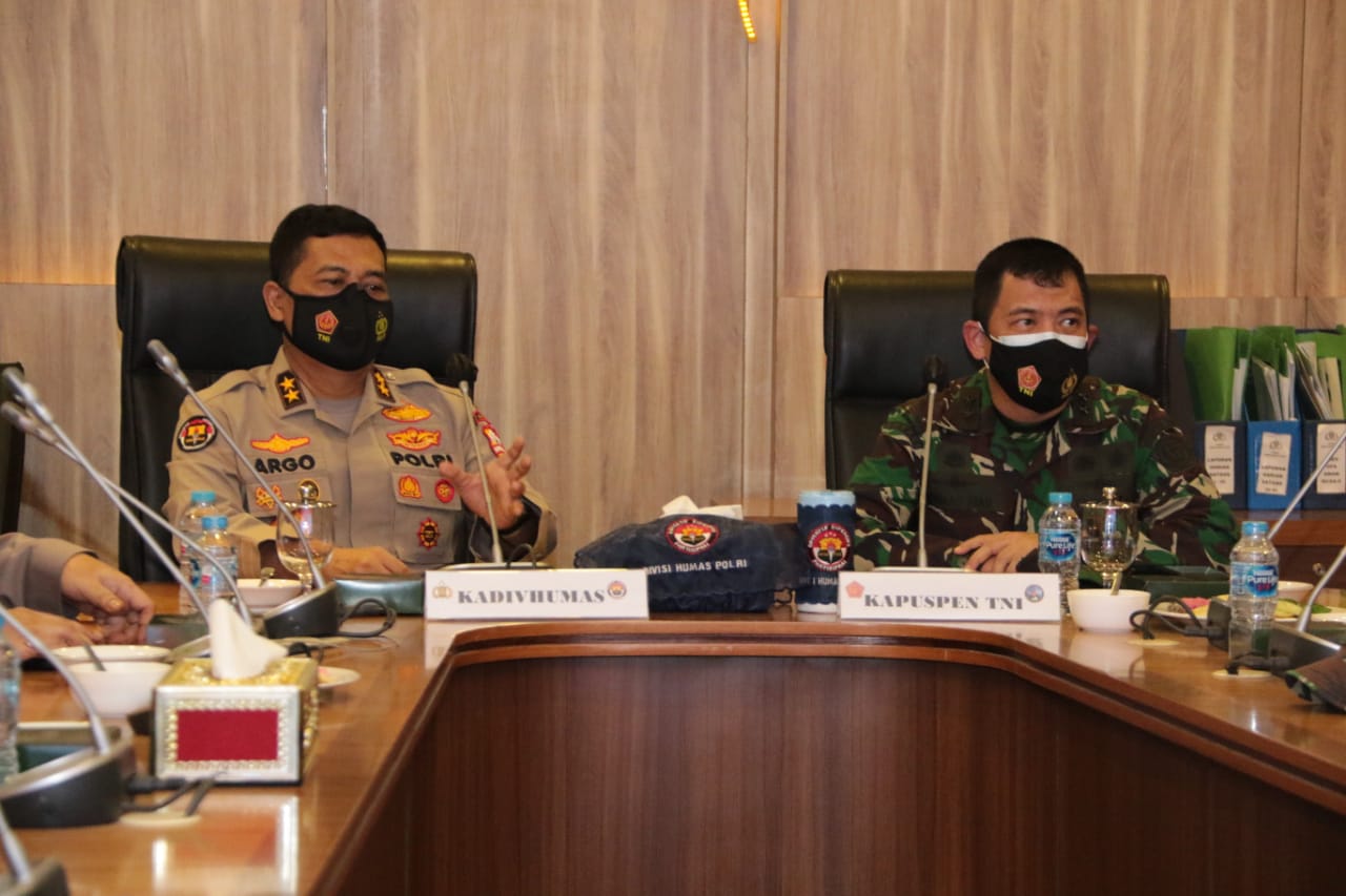 bentuk sinergi dan soliditas kadiv humas polri terima kunjungan dari kapuspen tni 32455