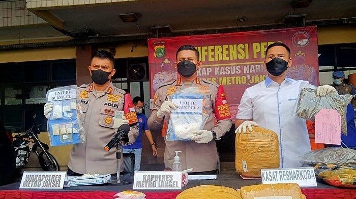 berantas narkoba polisi berhasil ringkus lima tersangka pengedar narkoba di jakarta 28790