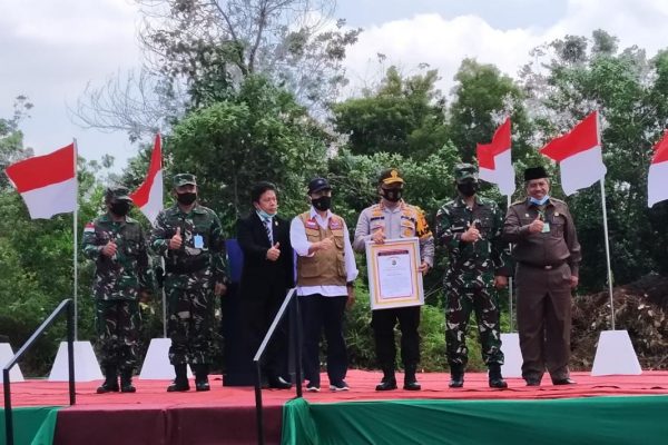 berhasil tangani karhutla polda riau raih reward dari lemkapi 34957