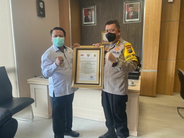 berikan rasa nyaman dan aman bagi masyarakat dpp lppn ri beri penghargaan dan apresiasi pada kapolda riau 27269