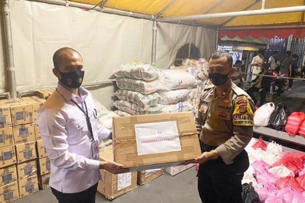 bhayangkari peduli korban kebakaran duri selatan tambora jakbar 34928