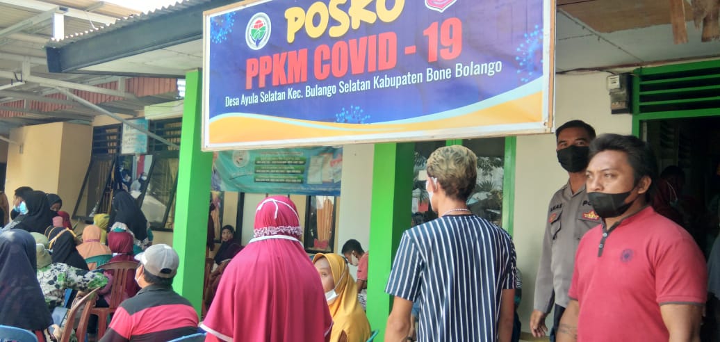 bid dokkes polda gorontalo laksanakan vaksinasi warga di 4 desa 29027
