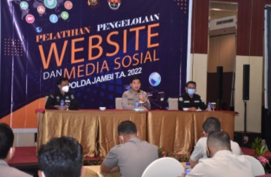 bid humas polda jambi held training program on managing website and social media 44917