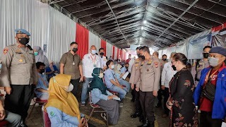 biddokes polda banten gelar vaksinasi massal di pt cing luh pasar kemis tanggerang 9636