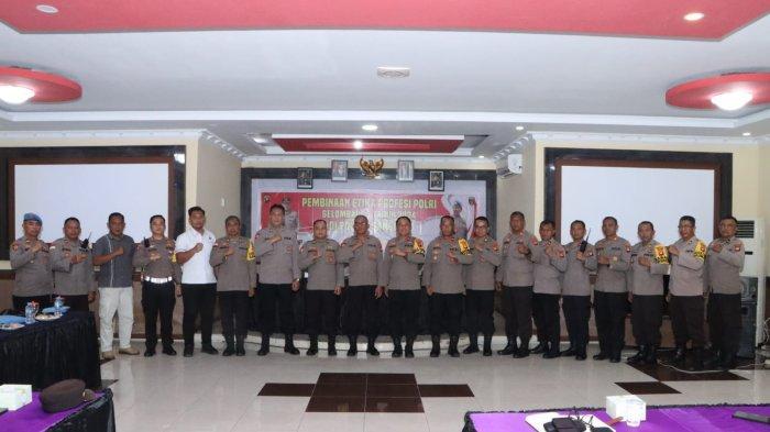 bidpropam polda kalbar gelar kegiatan pembinaan etika profesi polri 69375