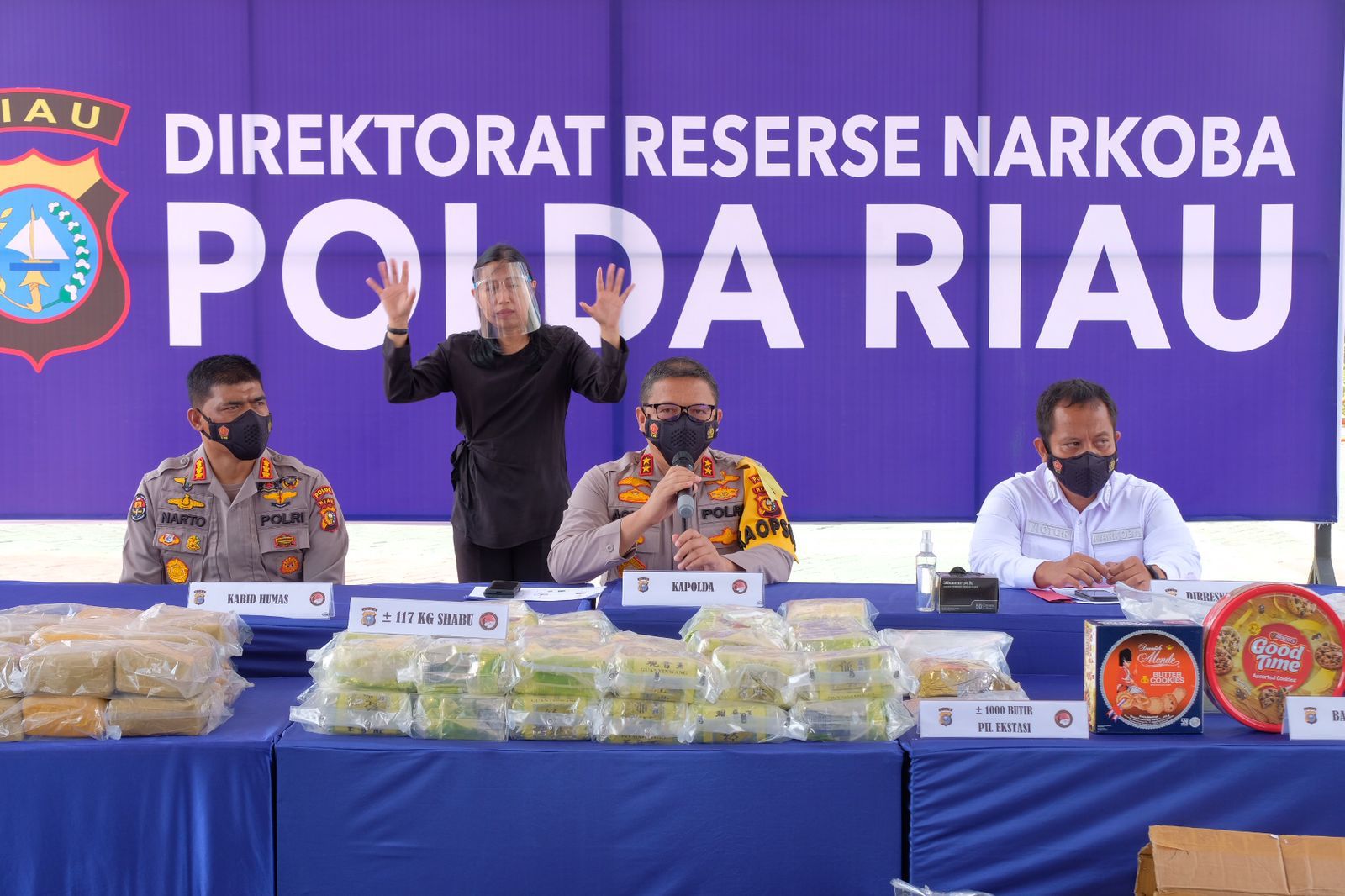 bongkar 7 jaringan narkoba asal malaysia polda riau amankan 117 kg sabu dan 1 000 pil 27270