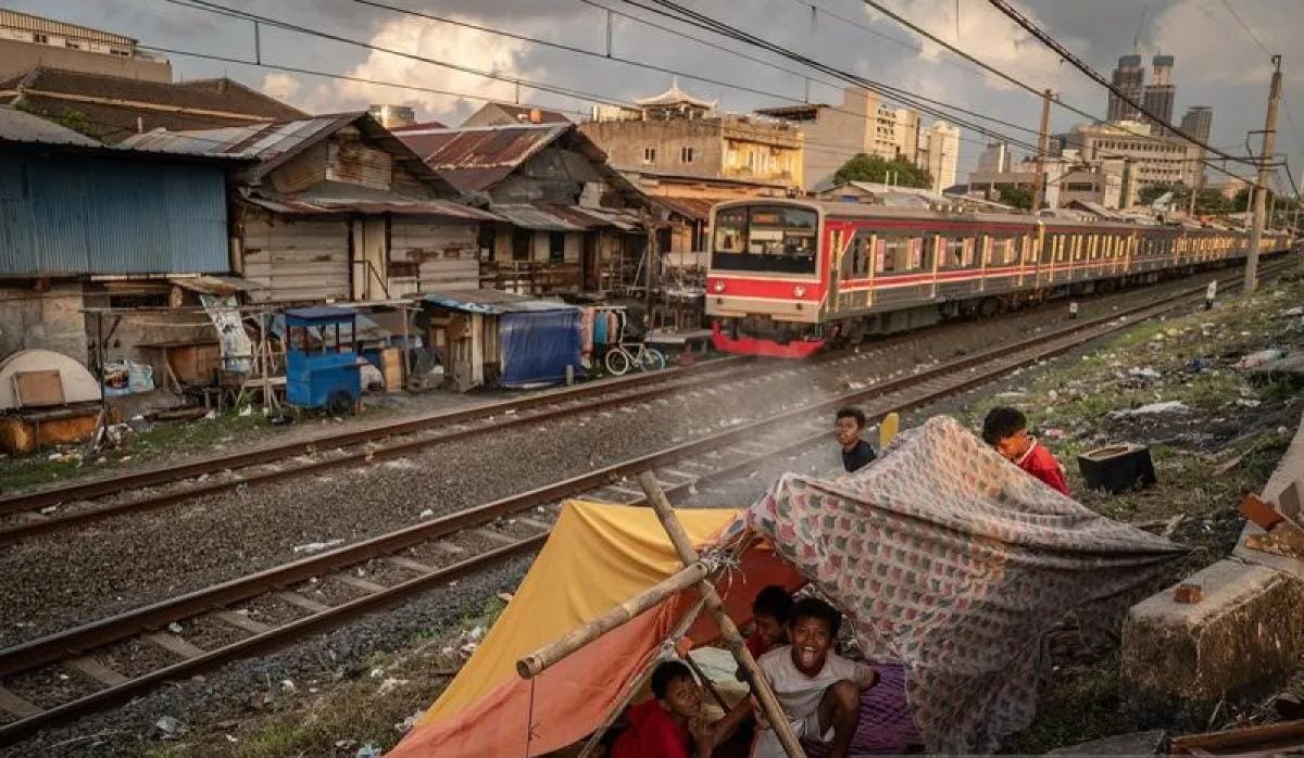 bps angka penduduk miskin turun jadi 903 persen pada maret 2024 75976