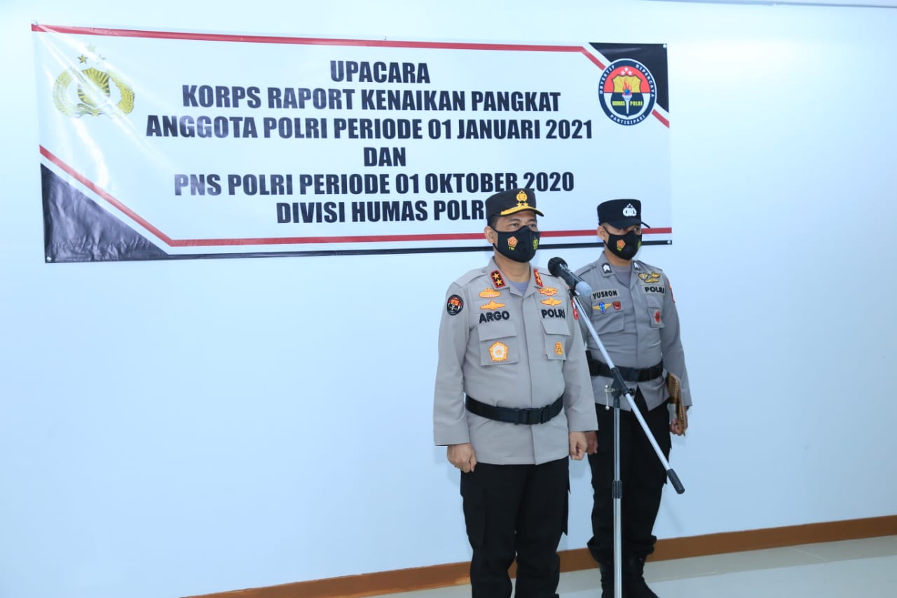 briptu yusron perwakilan dari divhumas polri siap jaga perdamaian di afrika tengah 37106