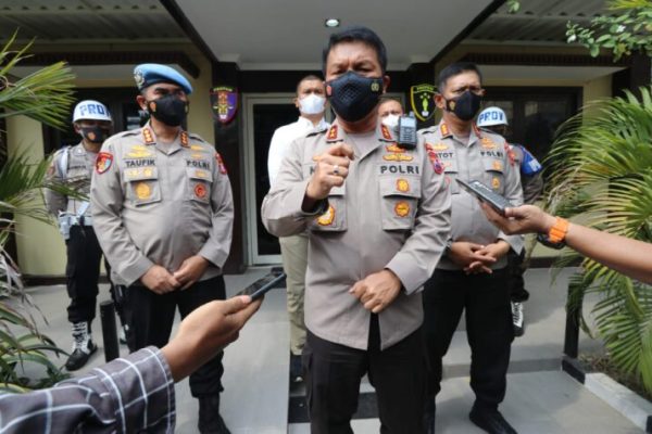 buka layanan aduan polisi nakal polda jatim silakan warga untuk melapor 18326