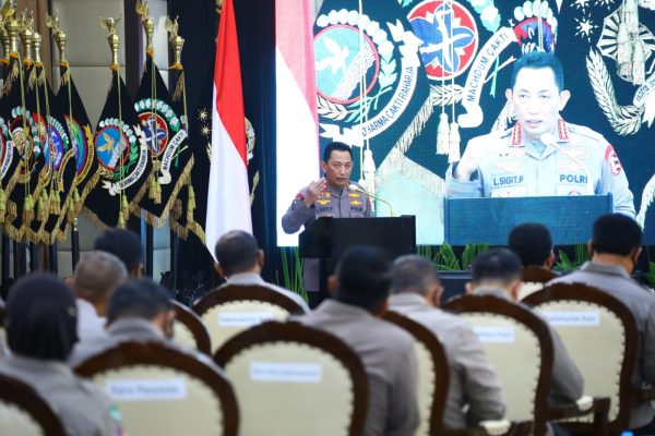 buka rakernis gabungan 4 divisi kapolri harapkan polri presisi jadi lompatan jauh 45141