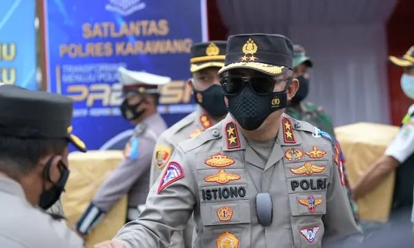 carrying the smart building concept the chief of indonesian national police officially opened presisi building of the tangerang city resort police 39159