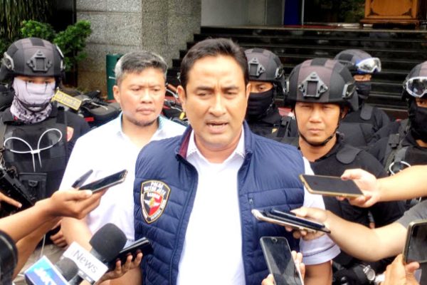cegah covid 19 polda metro jaya bubarkan masyarakat yang kumpul dan nongkrong 19379