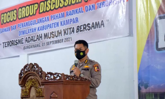 cegah pemahaman radikalisme dan terorisme divhumas polri gelar fgd di kabupaten kampar 27077