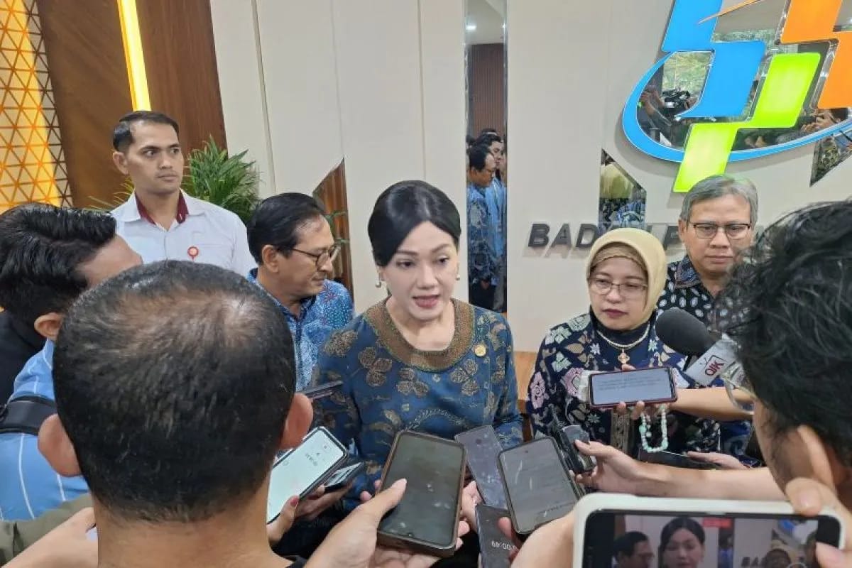 cegah penipuan online ojk bakal wajibkan semua bank bergabung di tim anti scam center 77157
