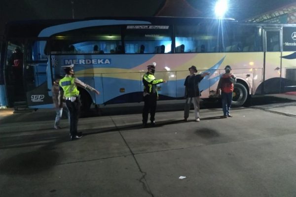 cegah penularan covid 19 polda banten laksanakan kkyd 32534