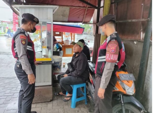 cegah penularan covid 19 polda banten patroli imbau warga terapkan protokol kesehatan 18041