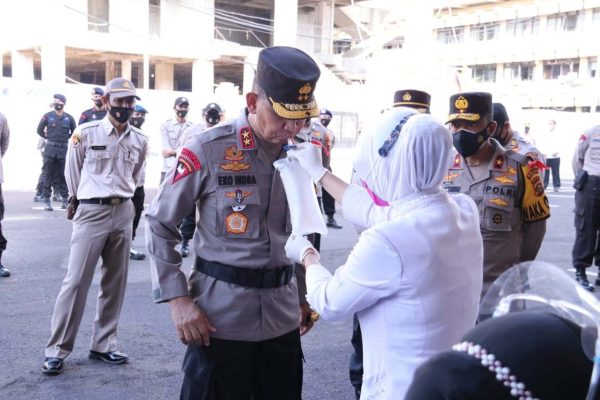 cegah penyebaran covid 19 kapolda sumsel dan jajaran lakukan tes genose usai apel pagi 28426