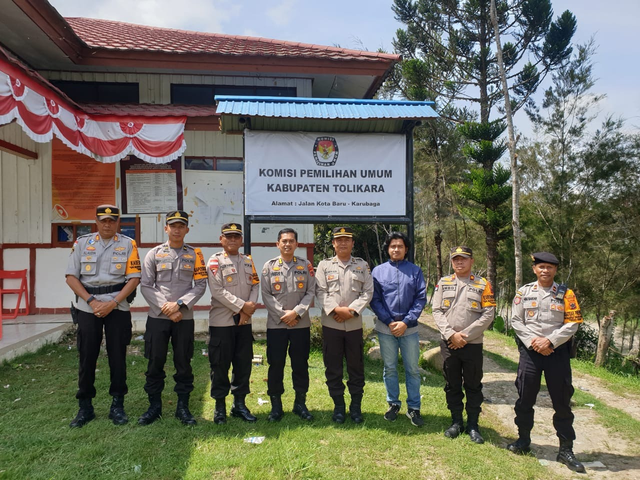 cek kesiapan jelang pemilu 2024 pamatwil polda papua laksanakan kunjungan ke kantor kpu dan bawaslu tolikara 66609