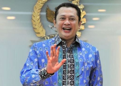 chairman of indonesian people s consultative assembly mpr appreciated the chief of indonesian national police 100 days of service achievement 38962