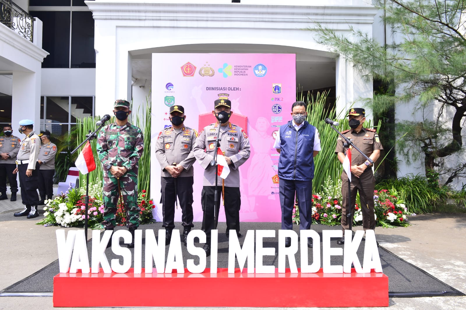 chief of police prepares strategi to achieve 70 people vaccinated by independence day 41013