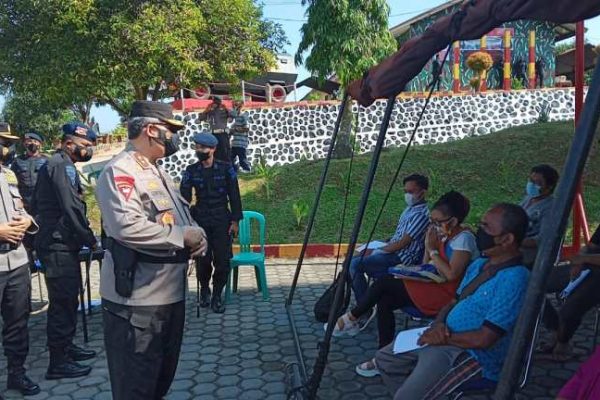 chief of the bengkulu regional police monitors the implementation of the merdeka vaccination raid program 41136