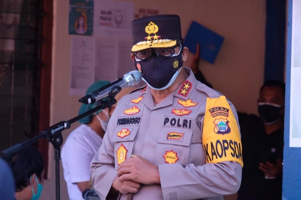 chief of west papua regional police ensures safe and conducive christmas celebrations 44636