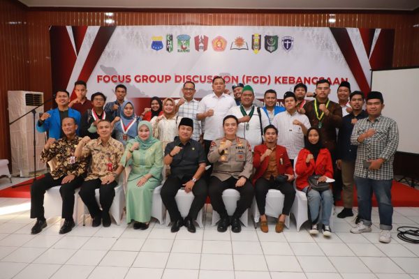 cipayung plus gelar fgd bahas subsidi bbm kapolda riau salut lebih fokus dan elegan bisa jadi role model 49773