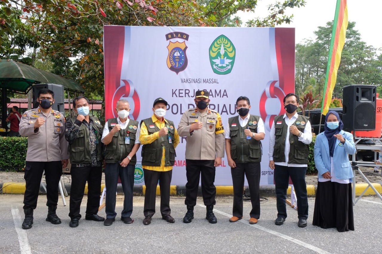 collaborating with unri riau regional police push campus s herd immunitya 42796